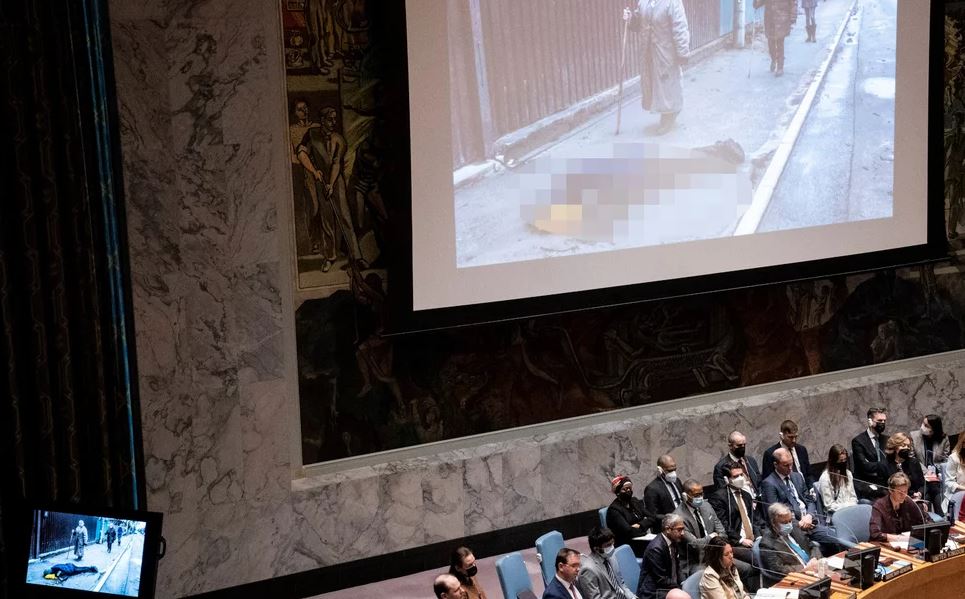 Τη φρίκη του ουκρανικού πολέμου κατέδειξε στο Συμβούλιο Ασφαλείας του ΟΗΕ, ο Βολοντίμιρ Ζελένσκι μέσα από ένα βίντεο που προκαλεί αποτροπιασμό και ανατριχίλα