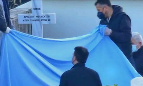 Πάτρα: Ολοκληρώθηκε η διαδικασία ανάσυρσης του tablet από το μνήμα της 9χρονης Τζωρτζίνας