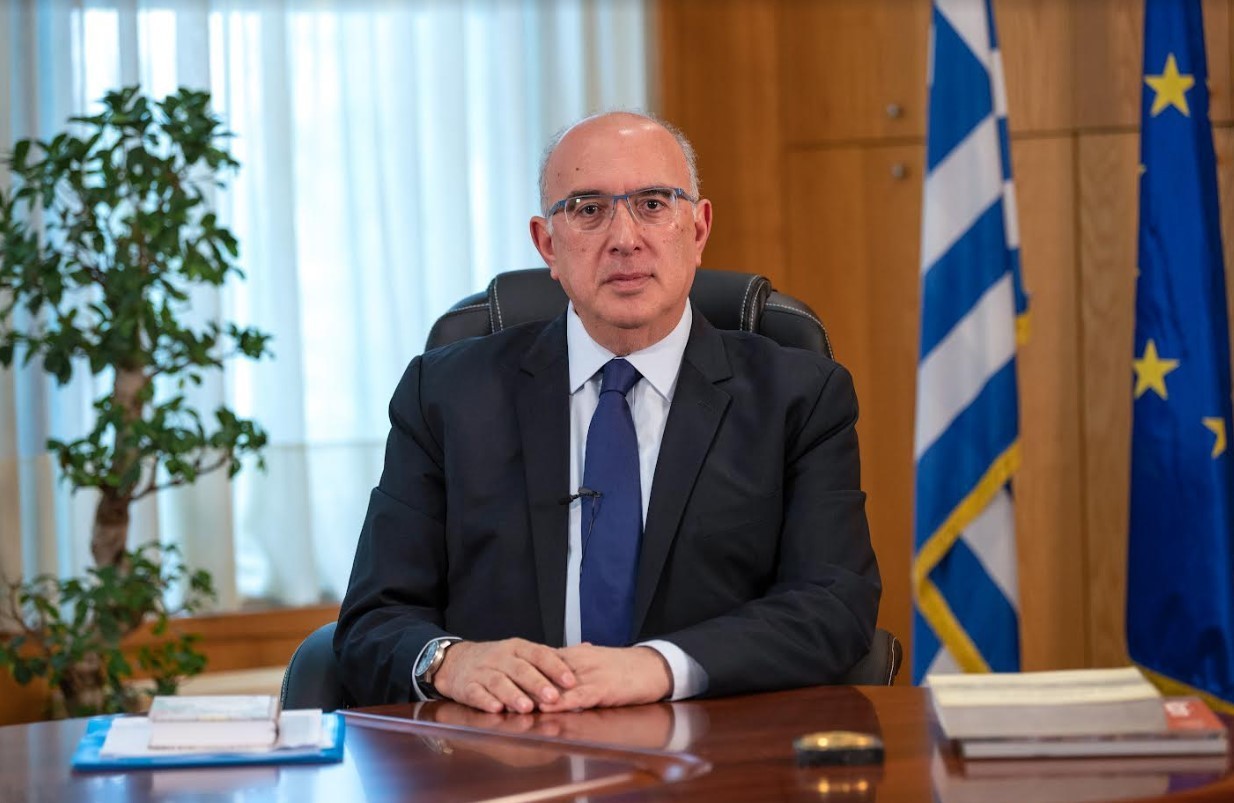 Ο Υφυπουργός Υποδομών και Μεταφορών, αρμόδιος για τις Μεταφορές κ. Μιχάλης Παπαδόπουλος