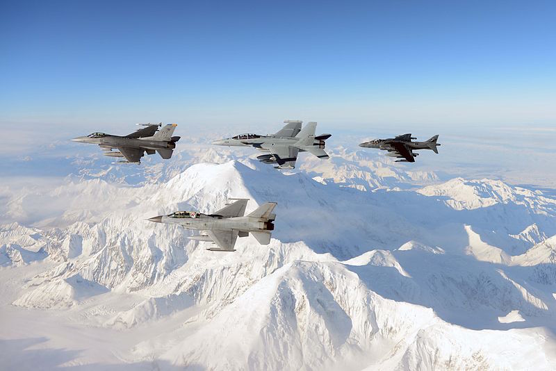 Αεροπλάνα του NATO στον Αρκτικό κύκλο