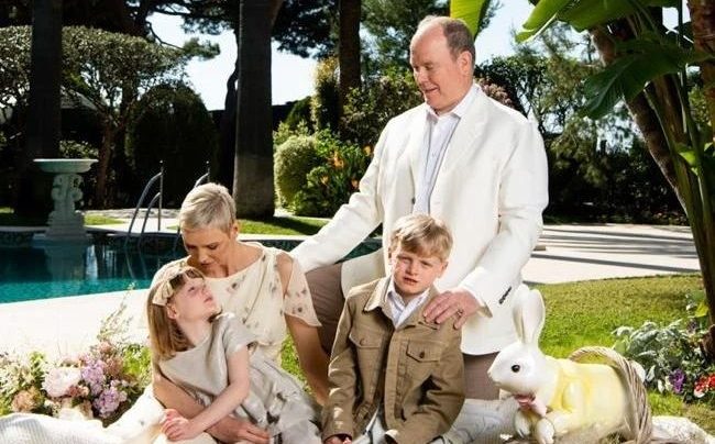 Η πριγκίπισσα Σαρλίν, ο πρίγκιπας Αλβέρτος και τα παιδιά τους