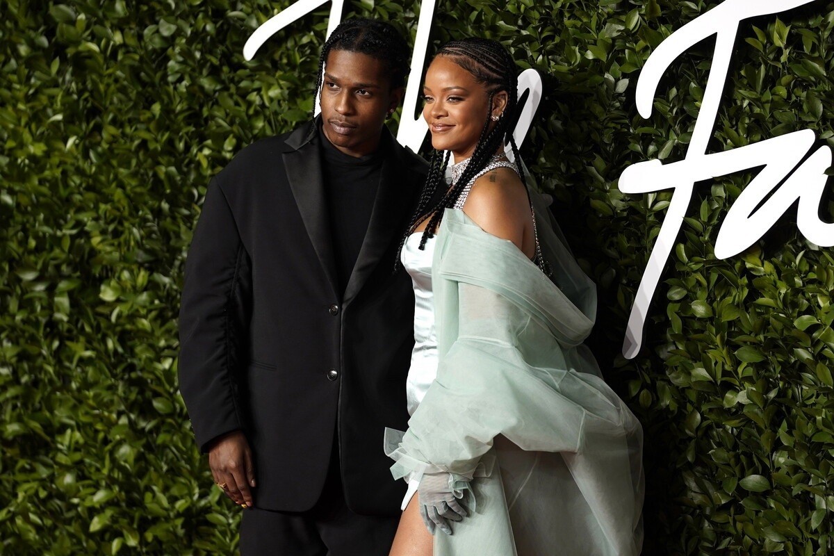 Ο A$AP Rocky με την σύντροφο του Rihanna