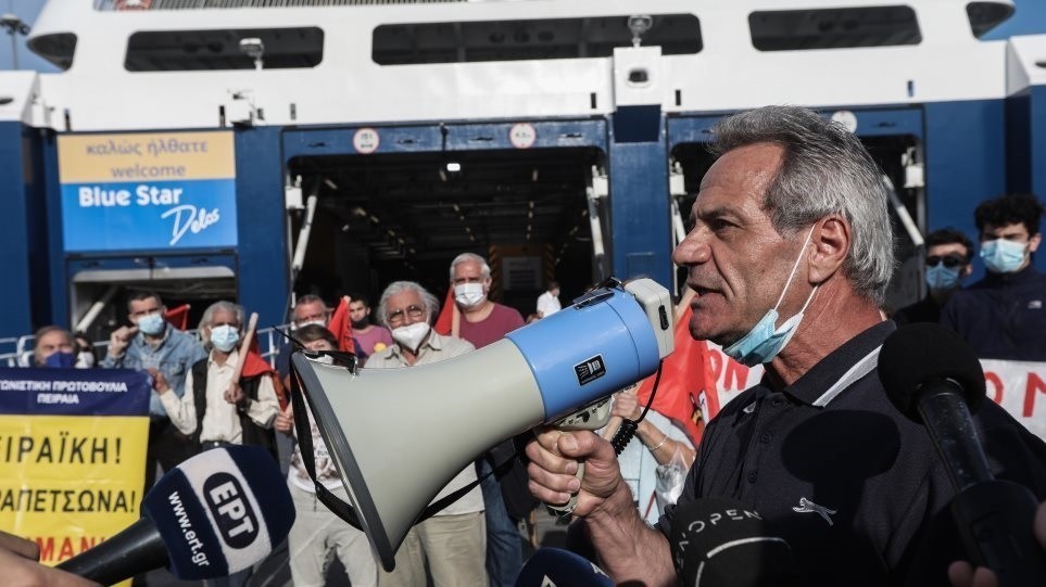O πρόεδρος της Πανελλήνιαw Ένωσηw Ναυτών Εμπορικού Ναυτικού,  Αντώνης Νταλακογιώργος