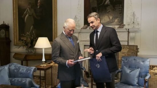 Συνάντηση Μητσοτάκη-Κάρολου στο Dumfries House: Στόχος η ανάλογη ανάδειξη του κτήματος και των εγκαταστάσεων του Τατοΐου