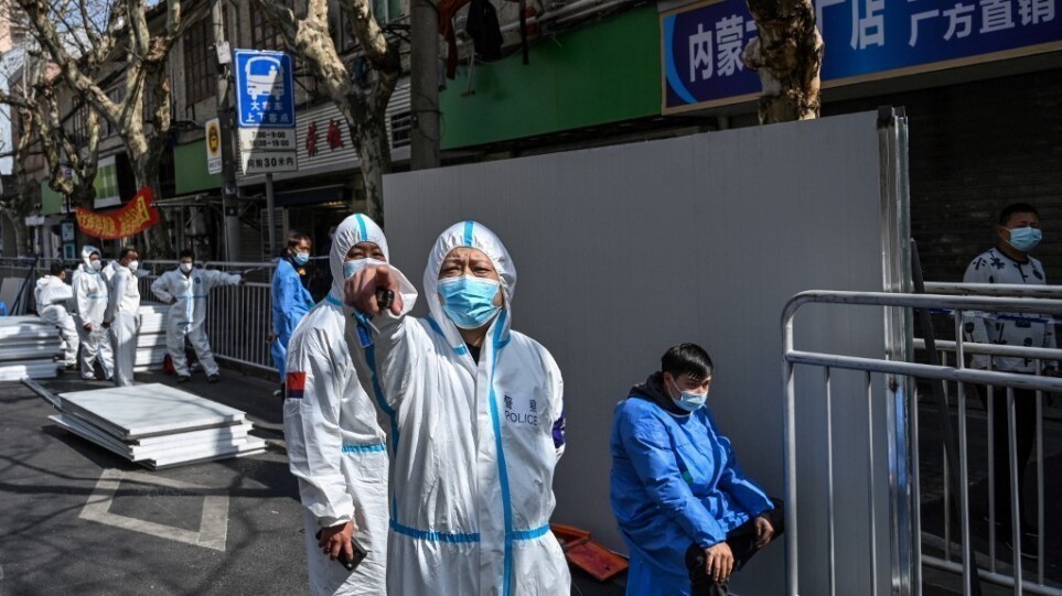Άνθρωποι στο Πεκίνο αντιμετωπίζουν την νέα έξαρση της covid-19