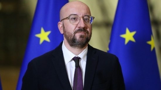 Ο Σαρλ Μισέλ αναγκάστηκε να βρει καταφύγιο λόγω πυραυλικών πληγμάτων στην Οδησσό