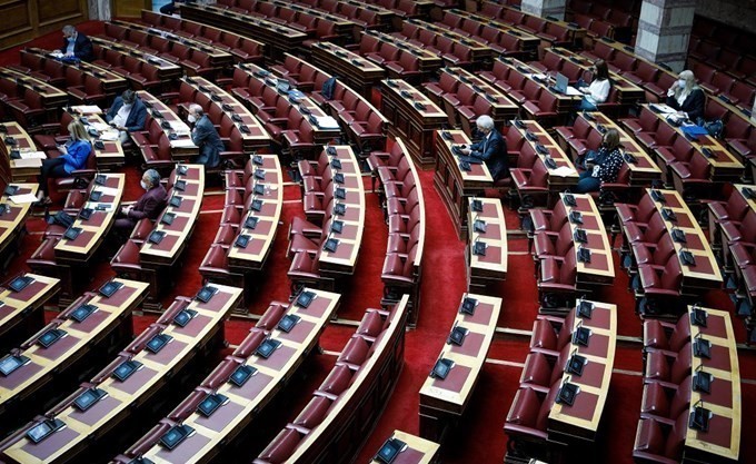Βουλή: Με ψήφους της ΝΔ πέρασε το νομοσχέδιο 