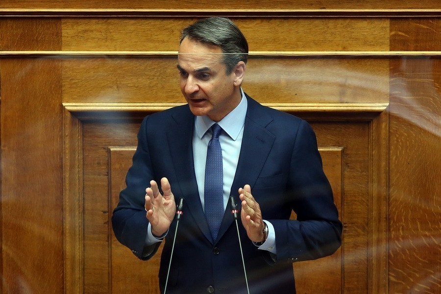 Ο πρωθυπουργός Κυριάκος Μητσοτάκης μιλάει στην Ολομέλεια της Βουλής, στη συζήτηση επί της νέας πενταετούς αμυντικής ελληνοαμερικανικής συμφωνίας