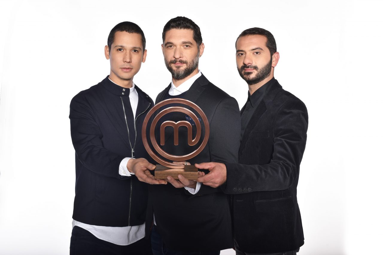 Οι κριτές του MasterChef : Σωτήρης Κοντιζάς, Πάνος Ιωαννίδης και Λεωνίδας Κουτσόπουλος