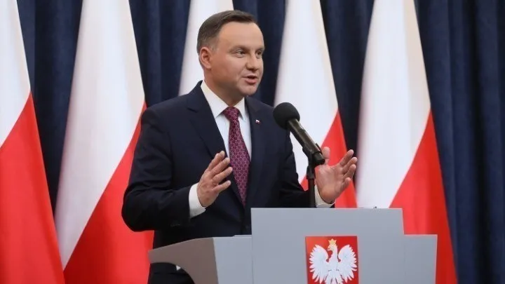 Ο πολωνός πρόεδρος Αντρέι Ντούντα (Πολωνία: Δεν θα ησυχάσω μέχρι να γίνει η Ουκρανία μέλος της ΕΕ, είπε ο Ντούντα)