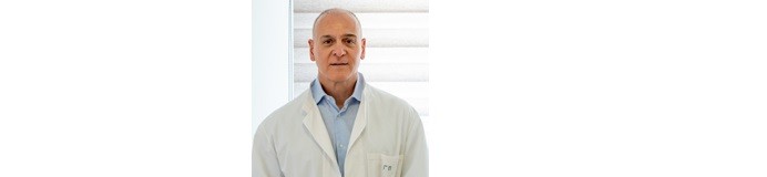 Γιώργος Παπαγεωργίου, Πλαστικός Χειρουργός, Διδάκτωρ του Πανεπιστημίου Αθηνών, Διευθυντής Πλαστικής Χειρουργικής στο Metropolitan Hospital