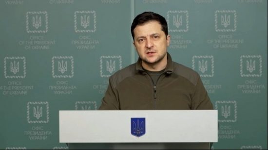 Ζελένσκι: Κατηγόρησε εκ νέου τη Ρωσία πως διαπράττει «γενοκτονία» στο Ντονμπάς