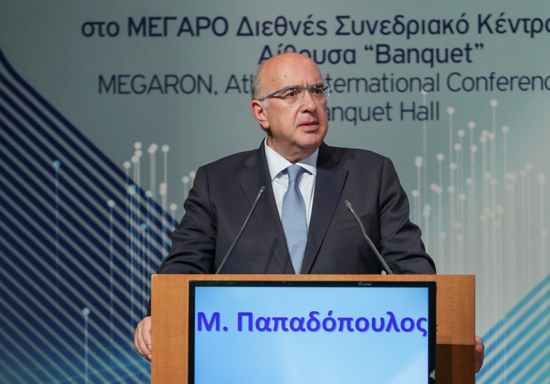 Ο υφυπουργός Μεταφορών, Μιχάλης Παπαδόπουλος