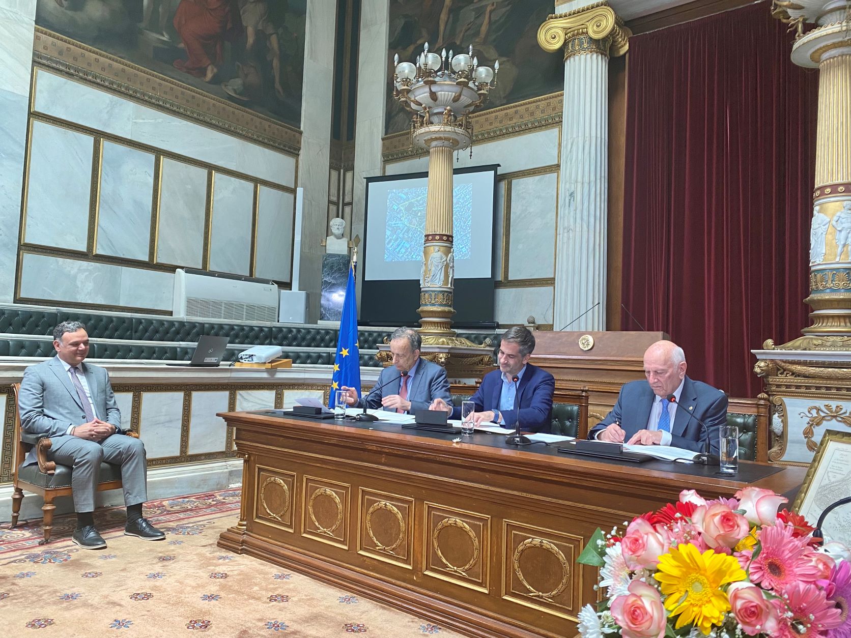 Υπογραφή μνημονίου συνεργασίας μεταξύ υπουργείου Πολιτισμού, Ακαδημίας Αθηνών και δήμου Αθηναίων