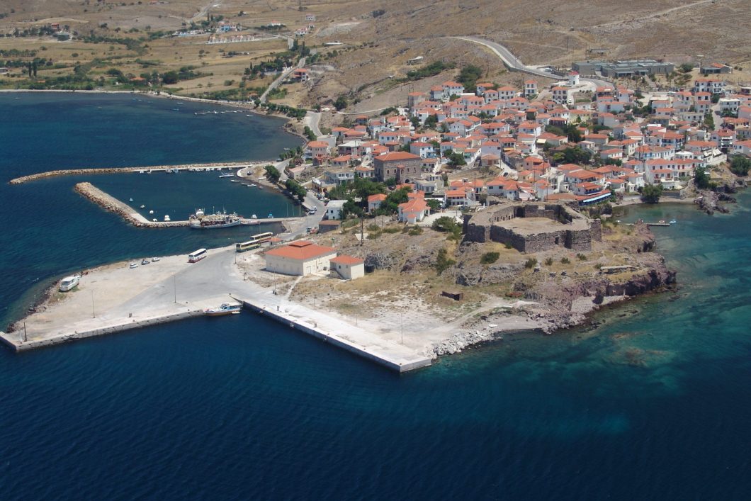 Για πρώτη φορά συνδέεται ο Πειραιάς με το Σίγρι της Λέσβου