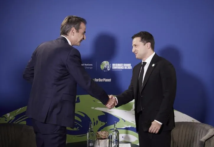 O πρωθυπουργός Κυριάκος Μητσοτάκης με τον Πρόεδρο της Ουκρανίας Βολοντιμίρ Ζελένσκι