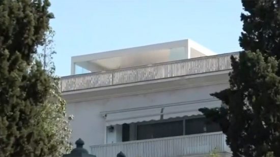 Αυθαίρετο χτίστηκε σε ταράτσα πολυκατοικίας δίπλα στο Προεδρικό Μέγαρο