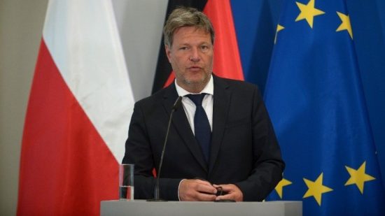 Ρόμπερτ Χάμπεκ: Σχέδιο του Πούτιν να καταστρέψει τη Γερμανία