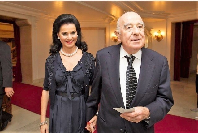 Η Vicky Safra με τον σύζυγο της Joseph Safra, που πέθανε το 2020.
