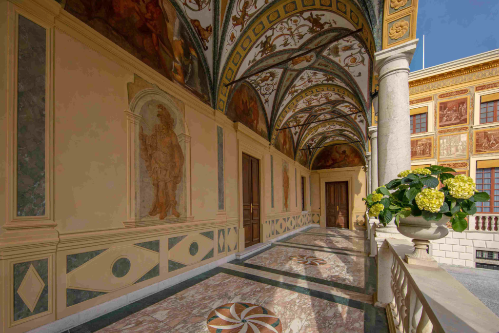 Η Στοά του Ηρακλή στο Παλάτι του Μονακό - Ανακάλυψη: Ελληνικές τοιχογραφίες στο παλάτι του Αλβέρτου του Μονακό