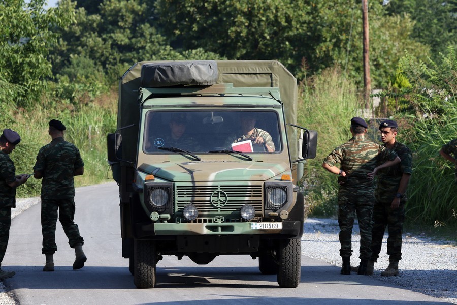 Ισχυρές δυνάμεις του στρατού στο σημείο της συντριβής του Αντόνοφ