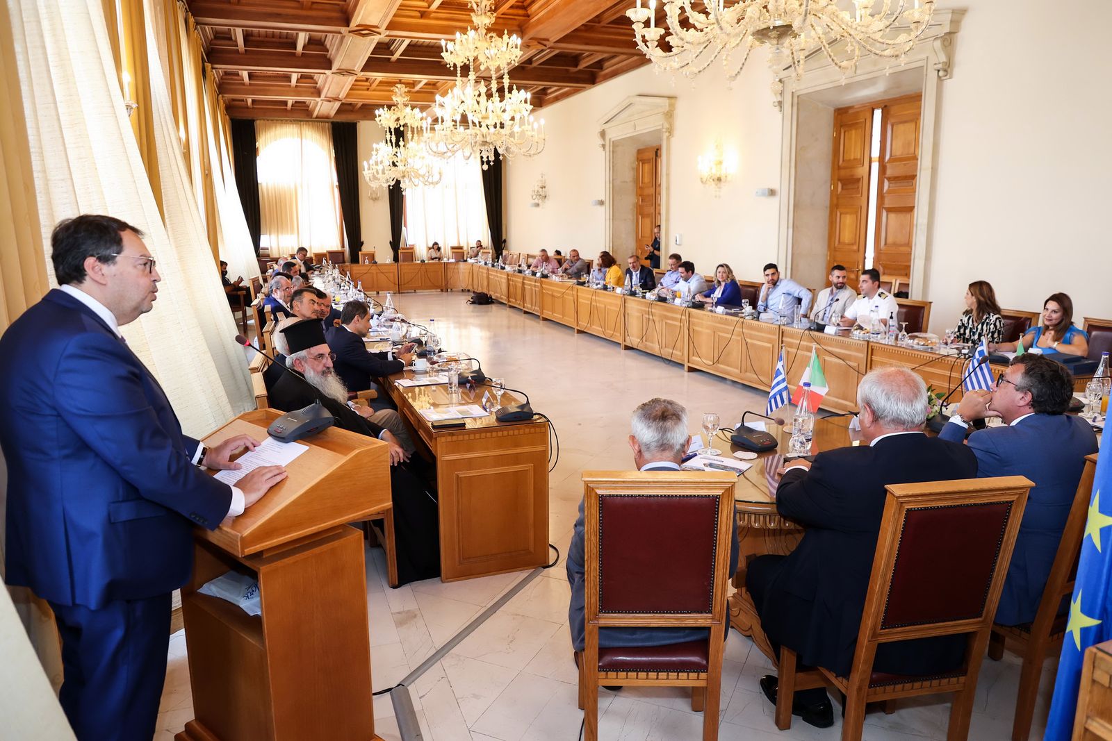 Αδελφοποιήθηκαν τα λιμάνια του Ηρακλείου και της Νάπολης