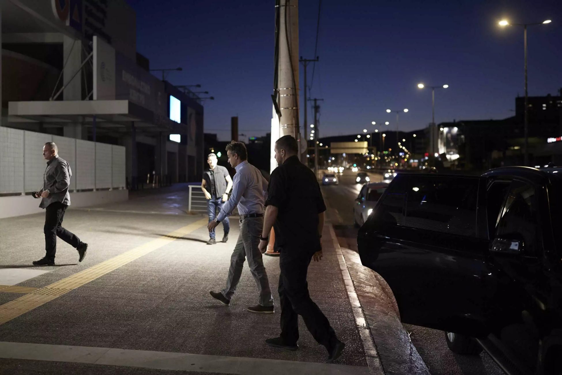 Στο Συντονιστικό της Πυροσβεστικής ο Κυριάκος Μητσοτάκης – Ενημερώνεται για τα νέα πύρινα μέτωπα