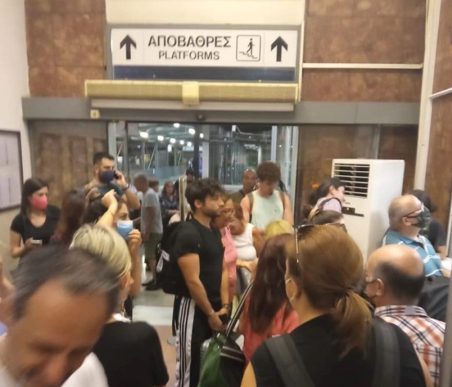 Θεσσαλονίκη: Απίστευτη ταλαιπωρία για εκατοντάδες επιβάτες της Hellenic Train