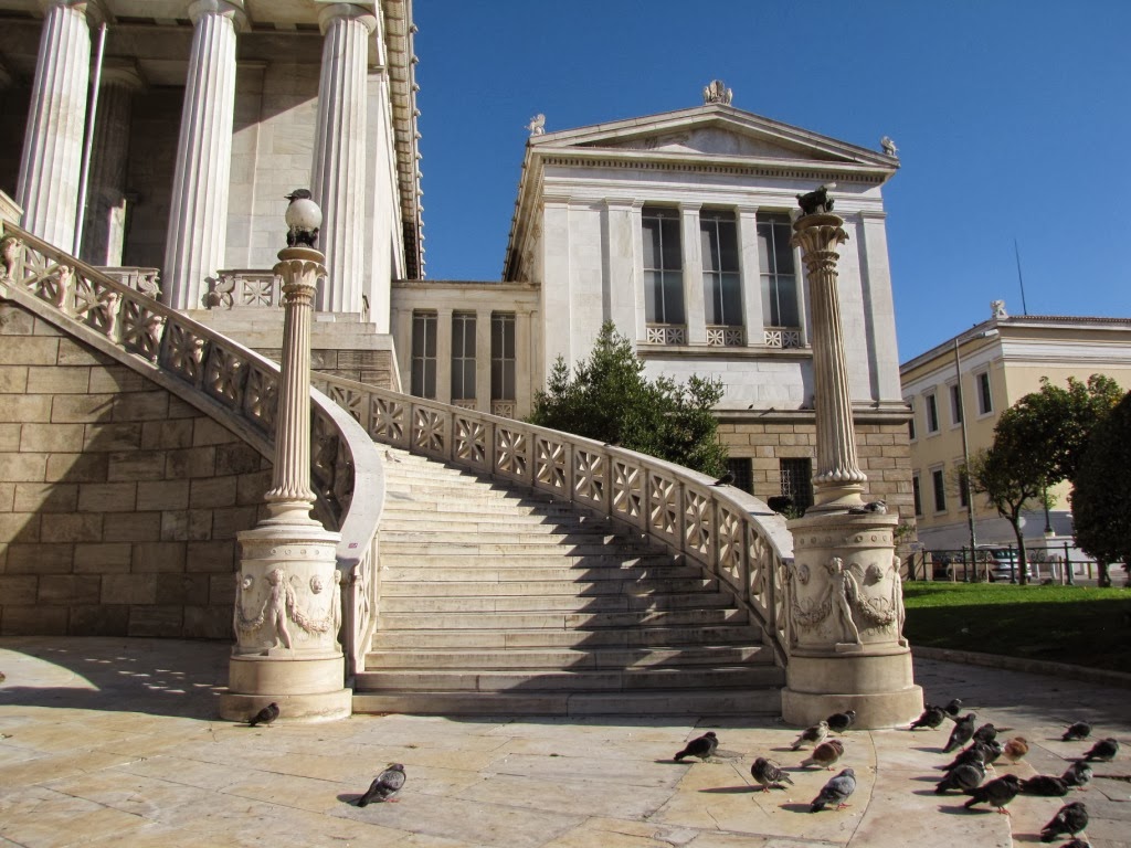 Η Εθνική Βιβλιοθήκη και τα περιστέρια