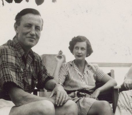 Ο Ίαν Φλέμινγκ και η γυναίκα του στη Τζαμάικα