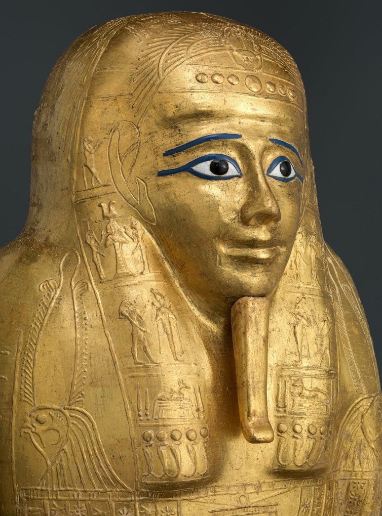 Η επιχρυσωμένη σαρκοφάγος του Νεντζεμάνκ, η οποία επέστρεψε στην Αίγυπτο το 2019 από το Μητροπολιτικό Μουσείο Τέχνης
