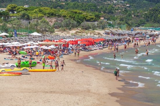 Όλα όσα αποφεύγουν οι γιατροί στις διακοπές τους – Καλοκαιρινές συμβουλές από τον ΙΣΑ