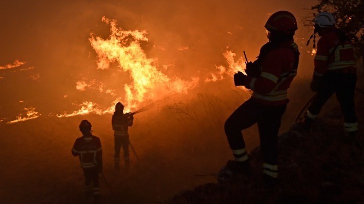 Πορτογαλία: Σε κατάσταση συναγερμού η χώρα - Μεγάλη μάχη εναντίον των πυρκαγιών