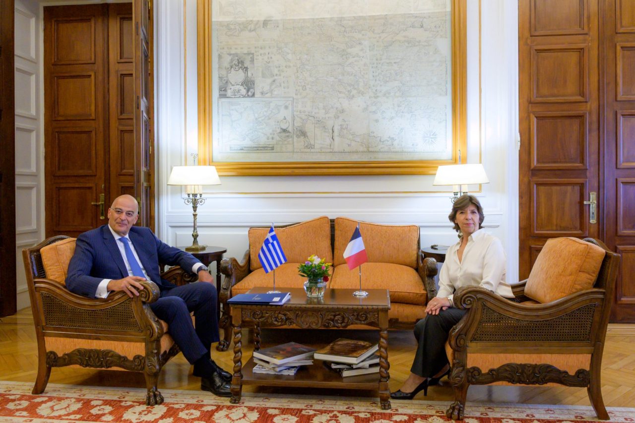 Στη συνάντηση με τον Έλληνα ομόλογό της Νίκο Δένδια, η Γαλλίδα υπουργός Εξωτερικών Κατρίν Κολονά