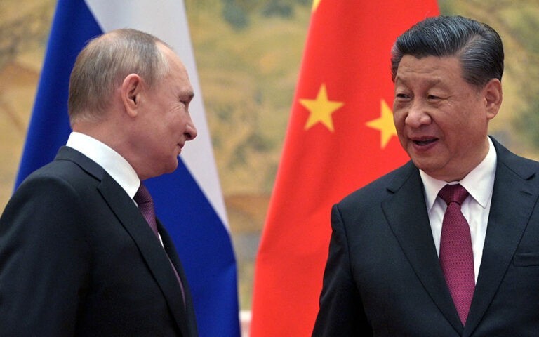 Ο Κινέζος πρόεδρος Σι Τζινπίνγκ και ο Ρώσος ομόλογός του Βλαντίμιρ Πούτιν