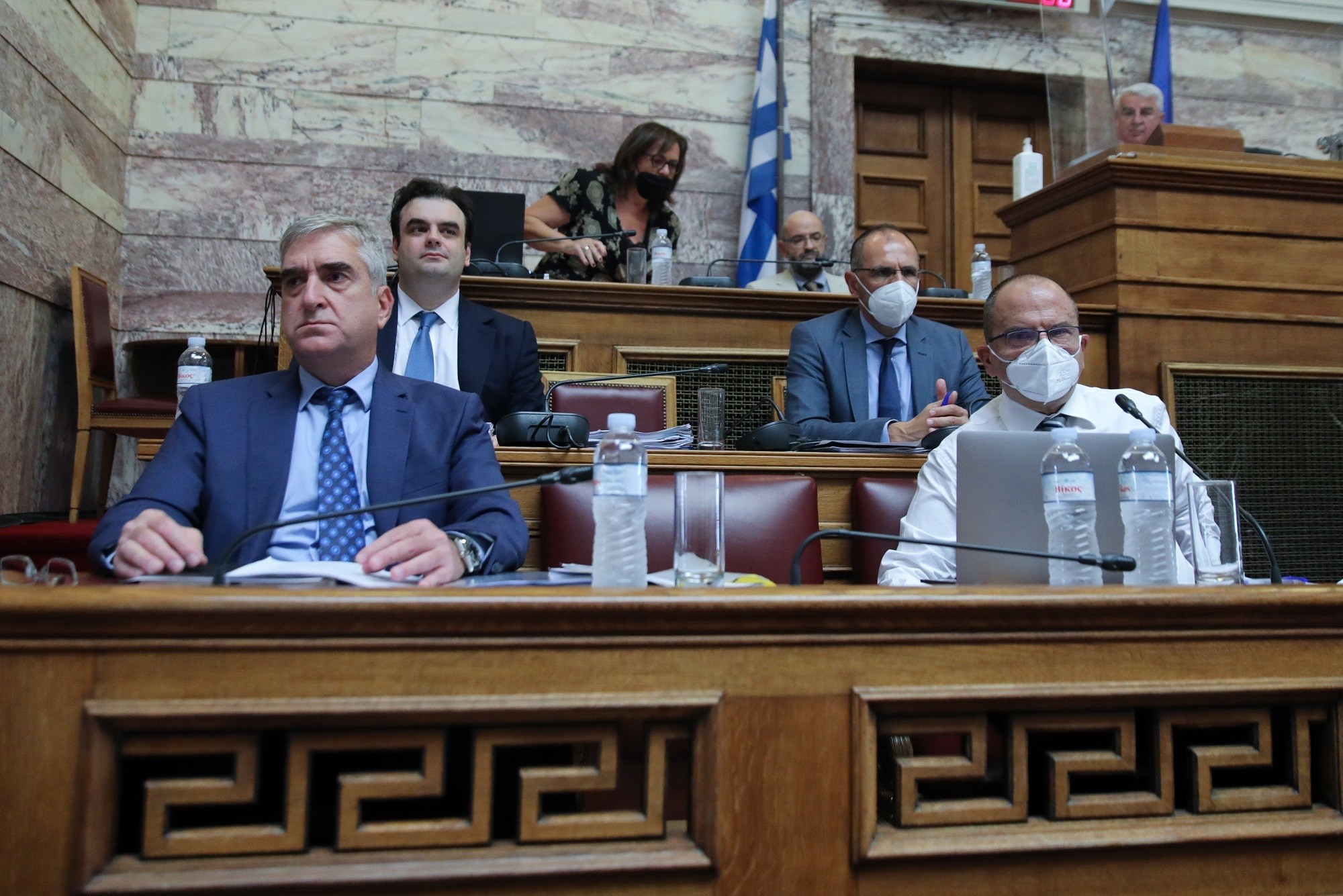 Ανέβηκαν οι τόνοι στη Εξεταστική – Σύγκληση της Επιτροπής Θεσμών ζητά η αντιπολίτευση