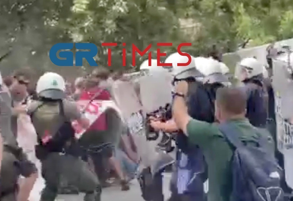 Θεσσαλονίκη: Επεισόδια στο ΑΠΘ μπροστά από τη ΣΘΕ