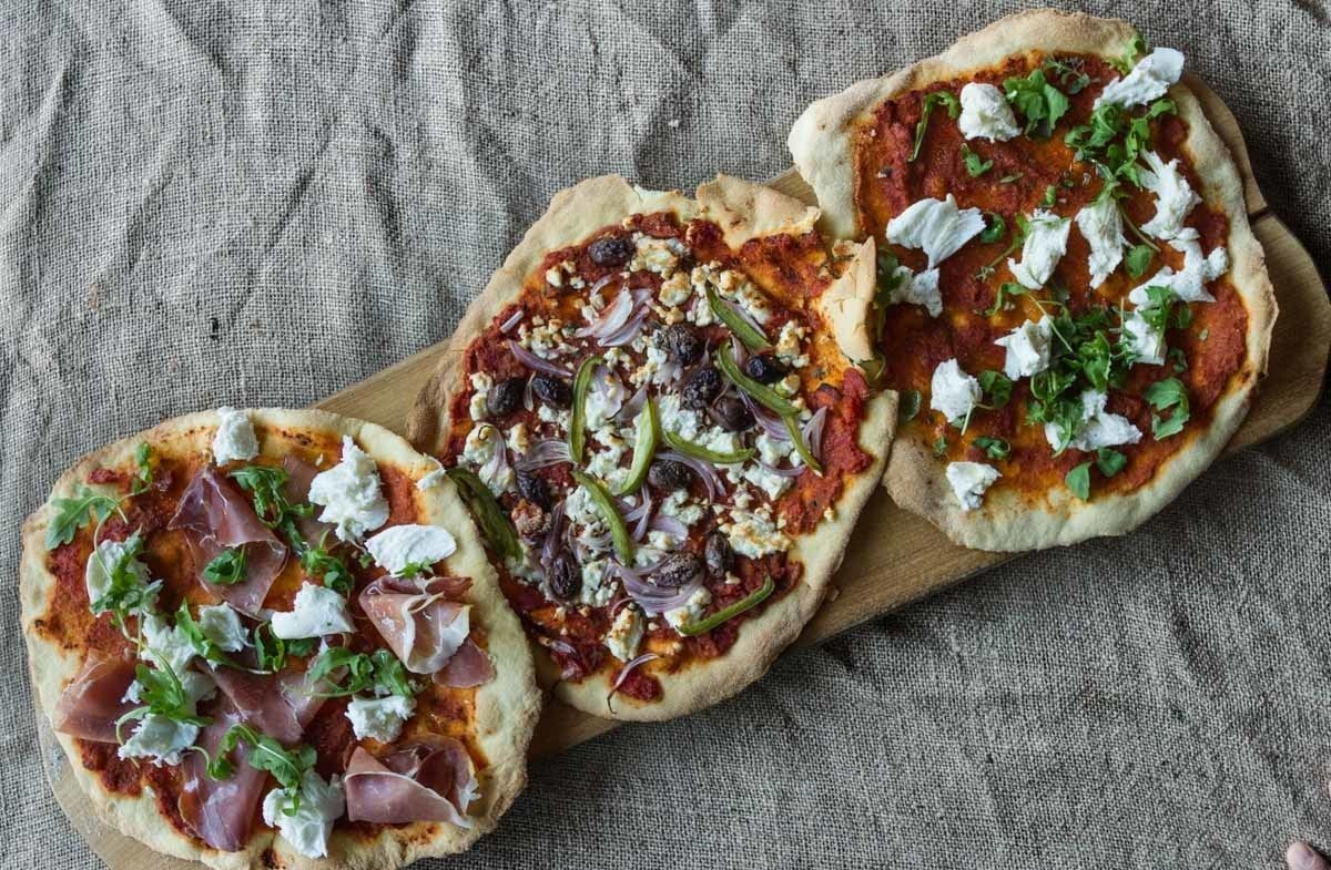 Αυθεντική ιταλική πίτσα από τον Άκη Πετρετζίκη