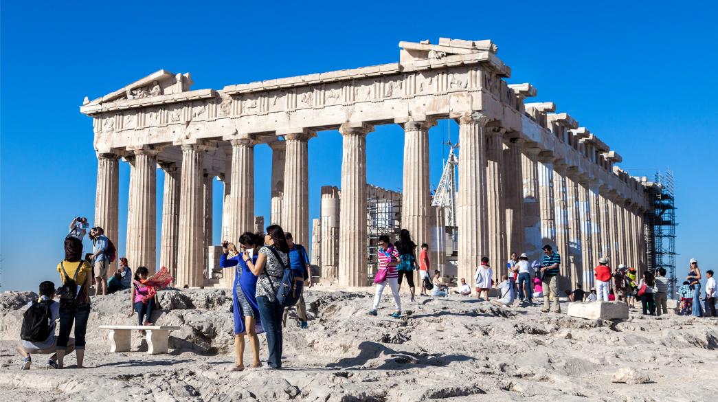 Τουρίστες στην Ακρόπολη