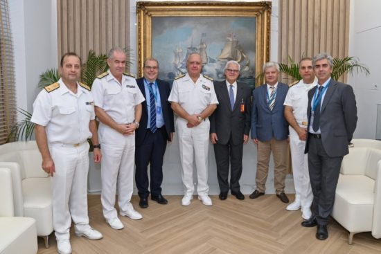 Μνημόνιο συνεργασίας υπέγραψαν το Πολεμικό Ναυτικό και το Ελληνικό Ανοιχτό Πανεπιστήμιο