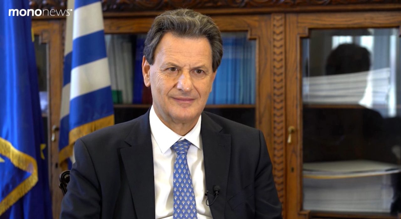 Ο Αναπληρωτής υπουργός Οικονομικών κ. Θ. Σκυλακάκης στο Mononews