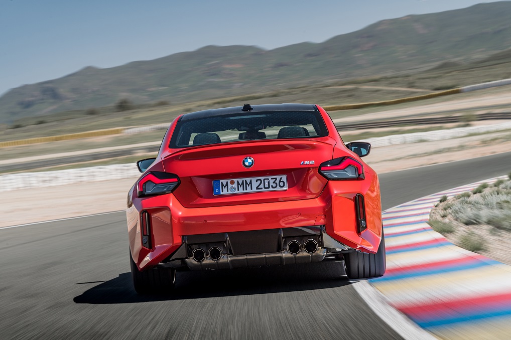 BMW M2: Με 6αρι χειροκίνητο κιβώτιο!