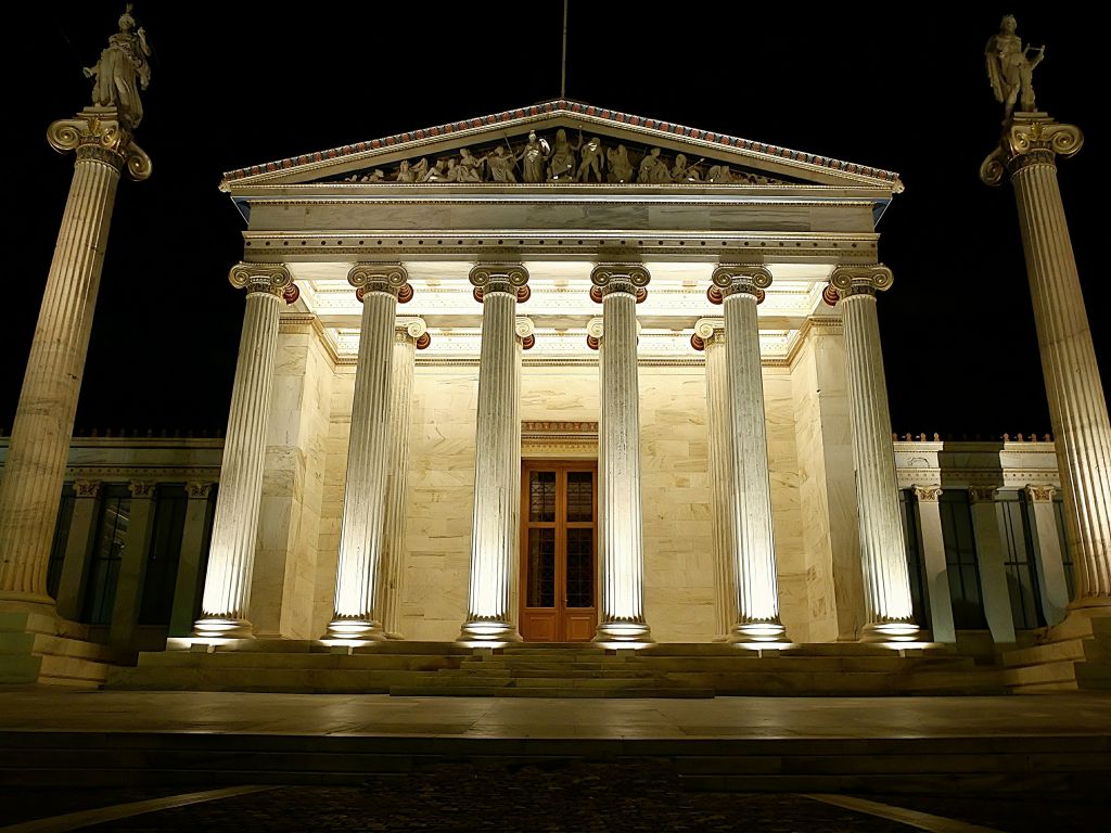 Το κτίριο της Ακαδημίας Αθηνών, έργο του Θεόφιλου Χάνσεν