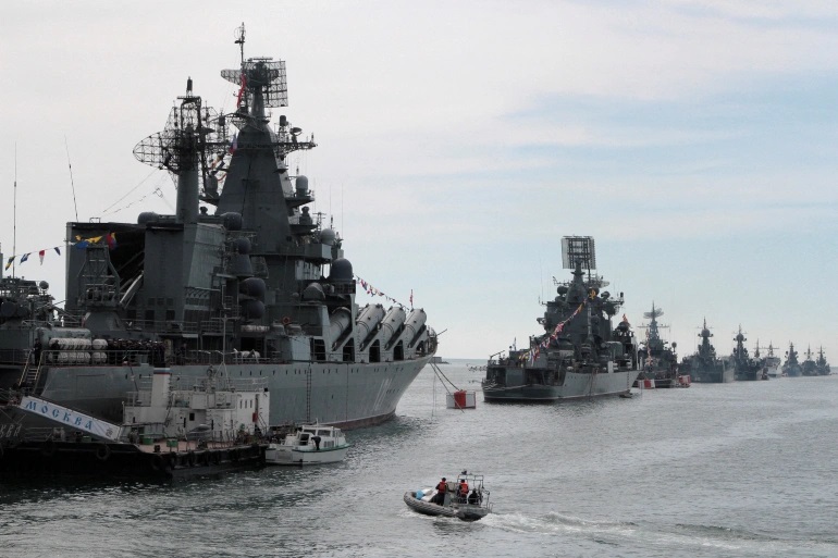 Πλοία του ρωσικού στόλου της Μαύρης Θάλασσας στην Σεβαστούπολη (πηγή: Reuters)
