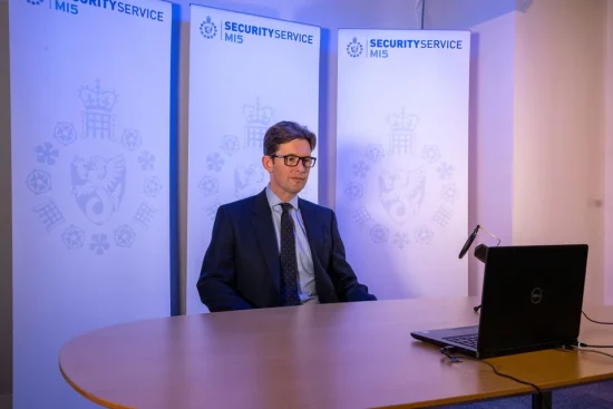 ΜΙ5: Σημαντικό στρατηγικό πλήγμα στη Μόσχα οι απελάσεις Ρώσων κατασκόπων