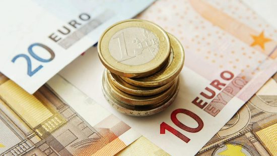 Ράλι για το ευρώ που θυμίζει 2015 – Επιπλέον άνοδο 10% αναμένει η αγορά