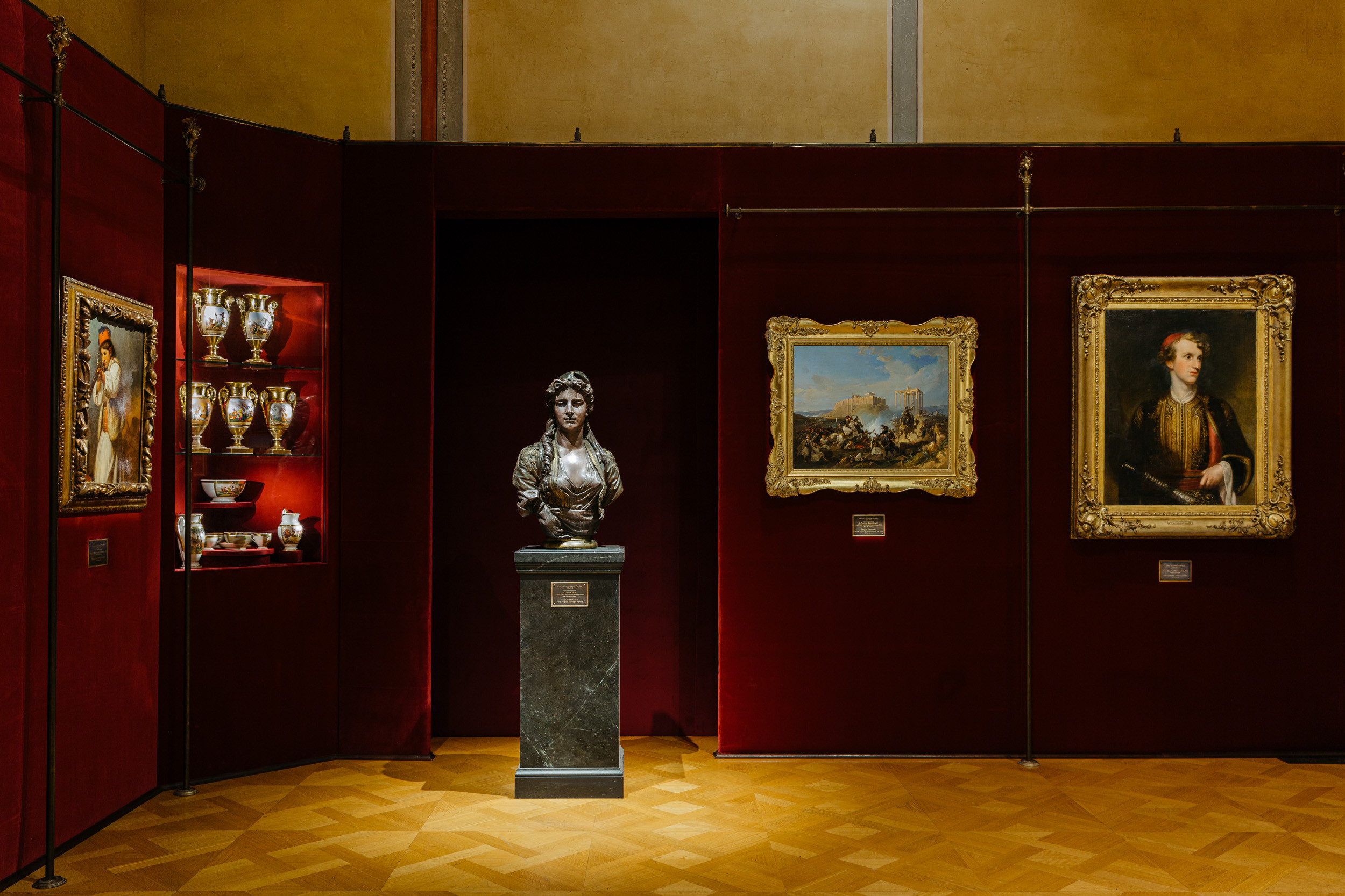 Συλλογή Θανάση και Μαρίνας Μαρτίνου στο Μουσείο Κυκλαδικής Τέχνης