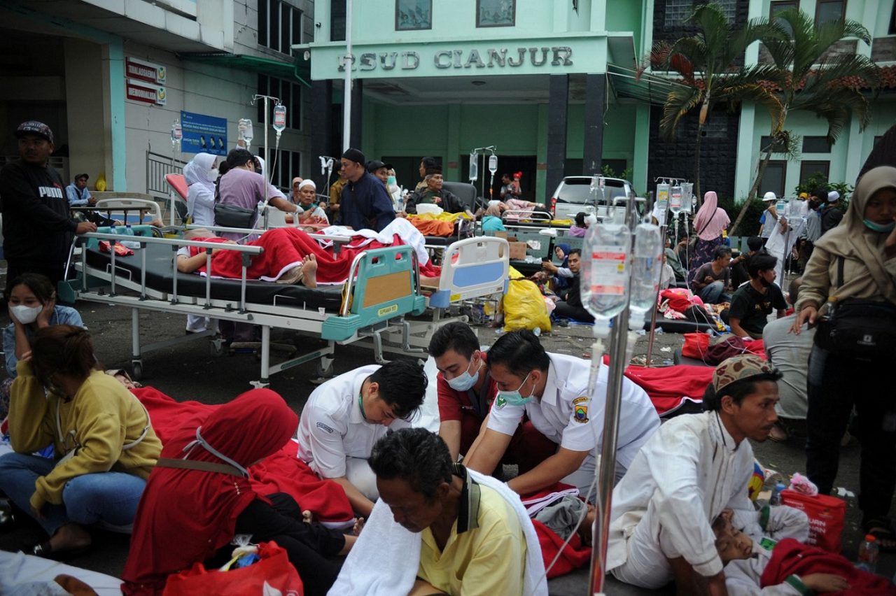 Ινδονησία: Τουλάχιστον 62 νεκροί και εκατοντάδες τραυματίες από το σεισμό στη Δυτική Ιάβα