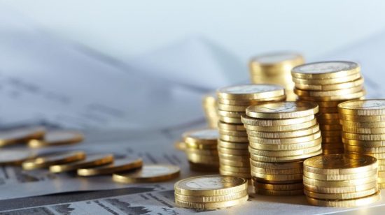 ΟΟΣΑ: Μείωση του μέσου πραγματικού μισθού στην Ελλάδα λόγω πληθωρισμού