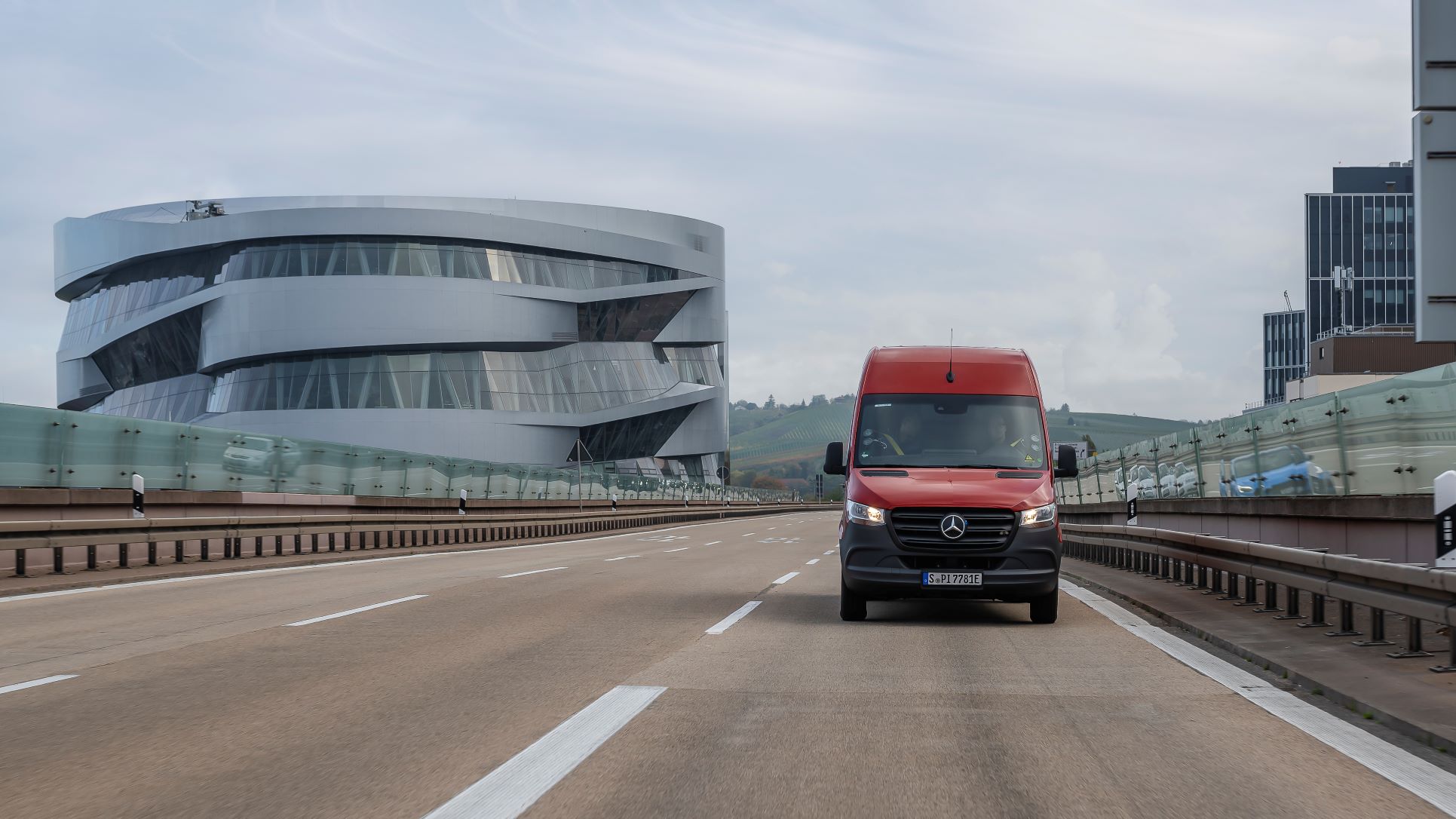 Αυτονομία πάνω από 400km για το νέο Mercedes eSprinter